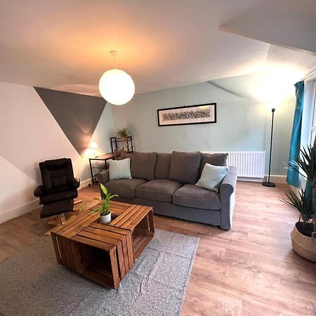 A Spacious 2 Bed Flat In Kingsbridge Town מראה חיצוני תמונה