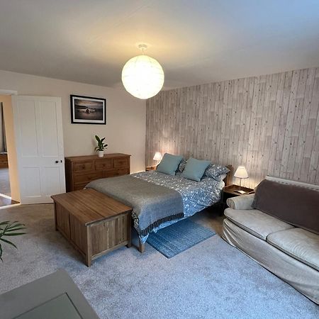 A Spacious 2 Bed Flat In Kingsbridge Town מראה חיצוני תמונה