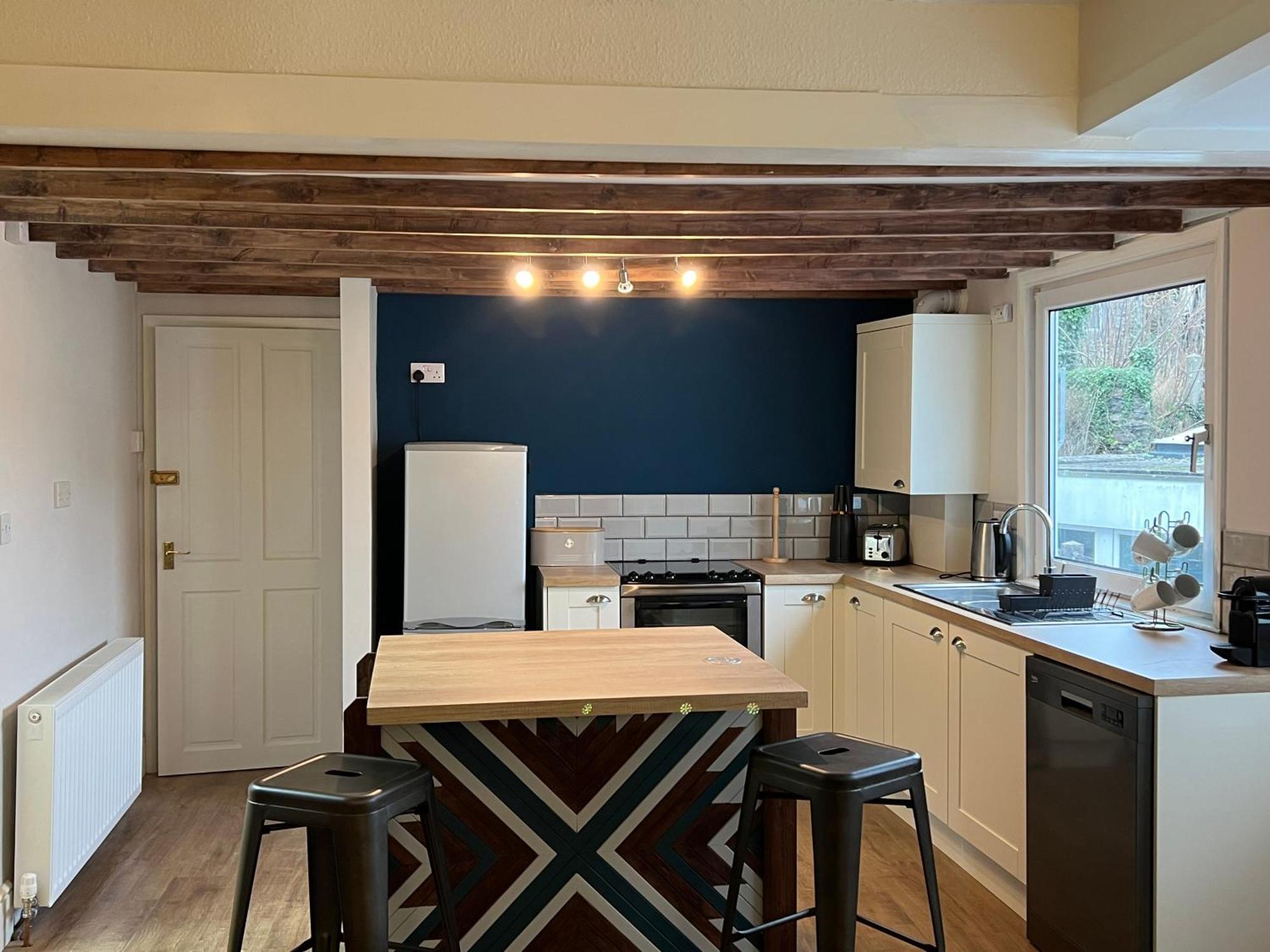 A Spacious 2 Bed Flat In Kingsbridge Town מראה חיצוני תמונה