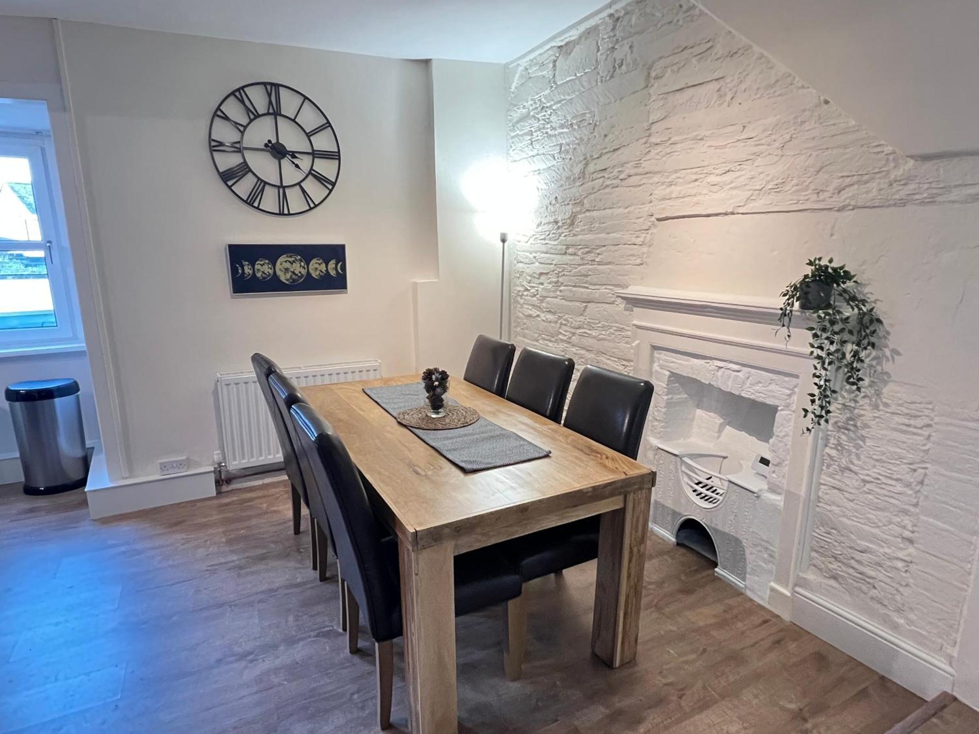 A Spacious 2 Bed Flat In Kingsbridge Town מראה חיצוני תמונה