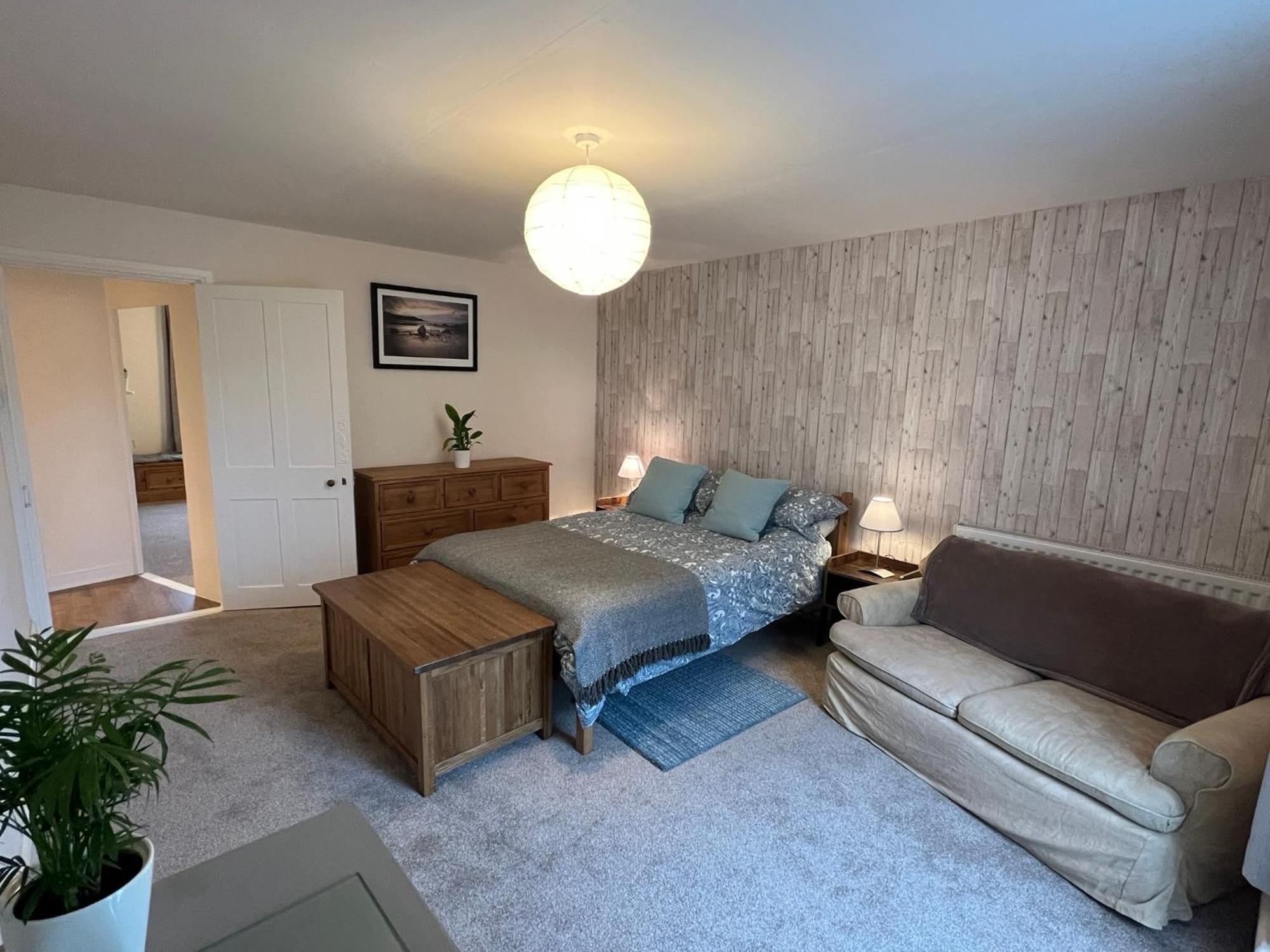 A Spacious 2 Bed Flat In Kingsbridge Town מראה חיצוני תמונה