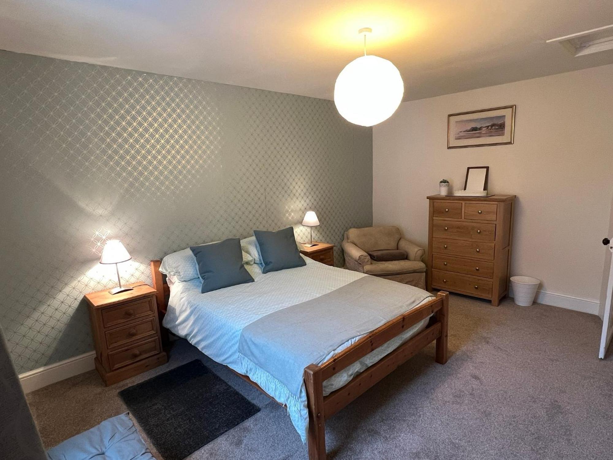 A Spacious 2 Bed Flat In Kingsbridge Town מראה חיצוני תמונה